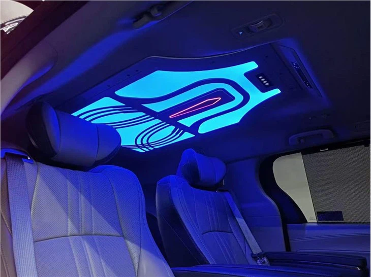 トヨタ シエナ ラグジュアリー スタイリング インテリア ルーフ ライト